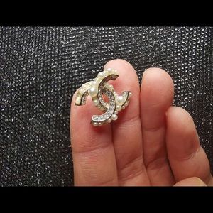 Chanel authentic earring